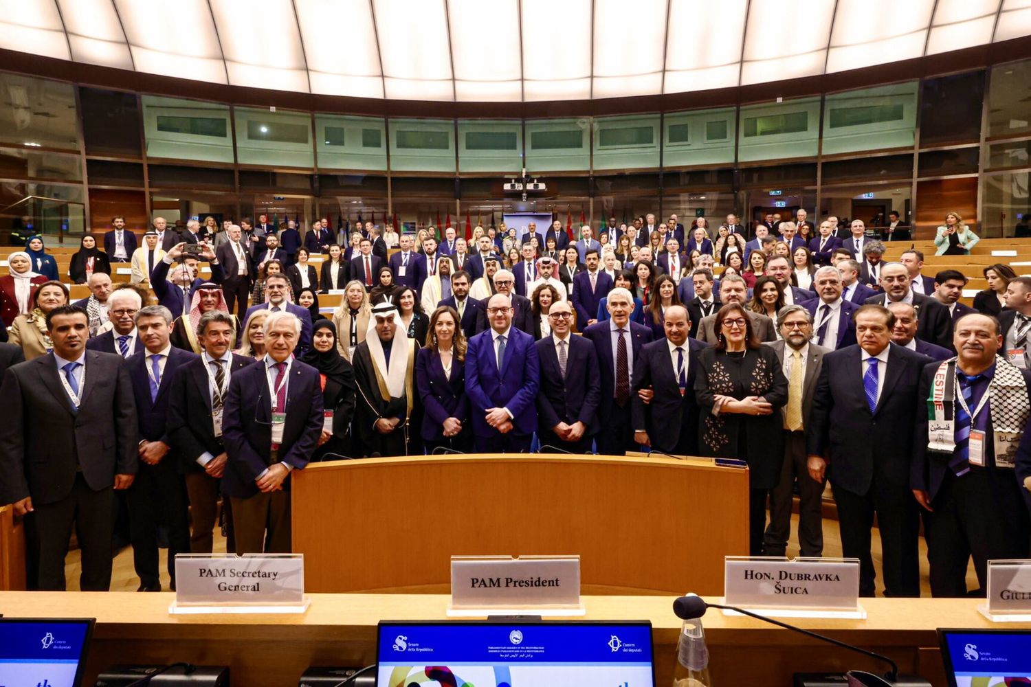 Assemblée parlementaire de la Méditerranée à Rome, l'italien Centemero élu président