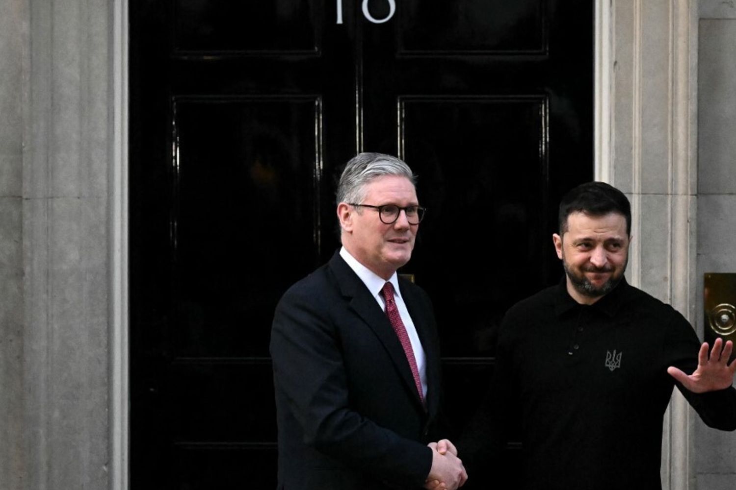 Keir Starmer e Volodymyr Zelensky