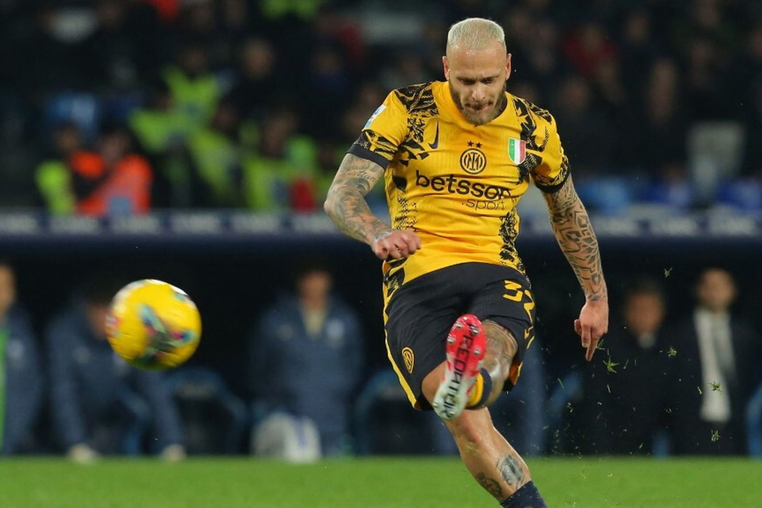 L'Inter fallisce la fuga, al "Maradona" è 1-1 con il Napoli