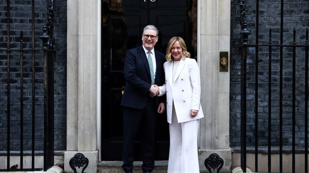 Giorgia Meloni e Keir Starmer