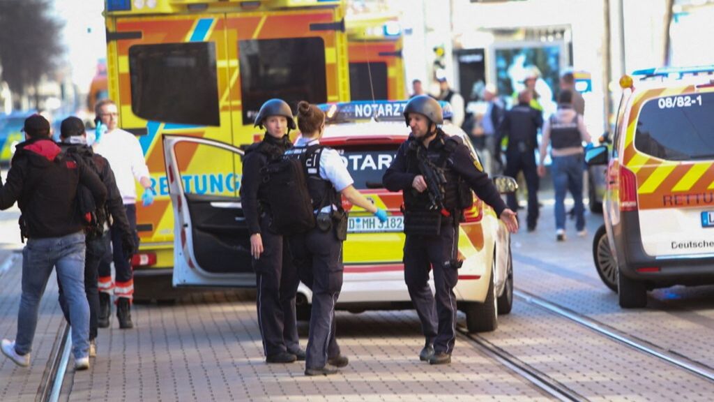 Germania, auto sulla folla a Mannheim