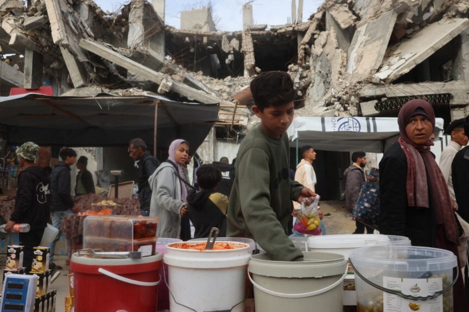 Israele, "Hamas ha abbastanza cibo per alimentare una epidemia di obesità"