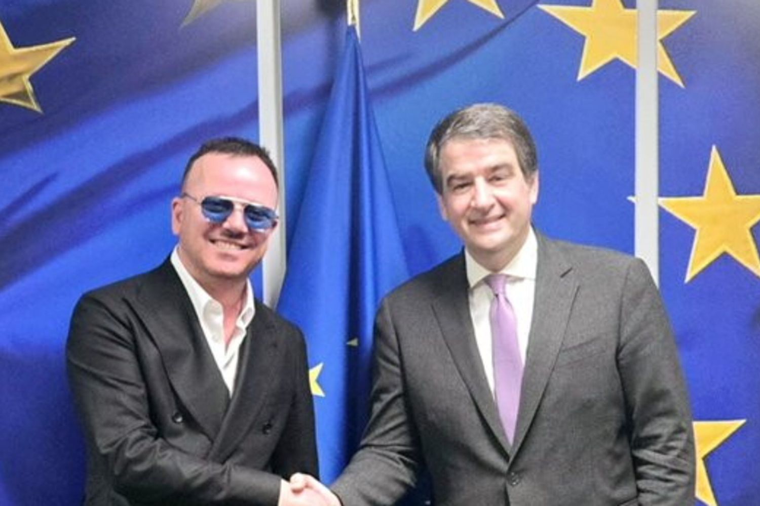 Gigi D'Alessio e Raffaele Fitto