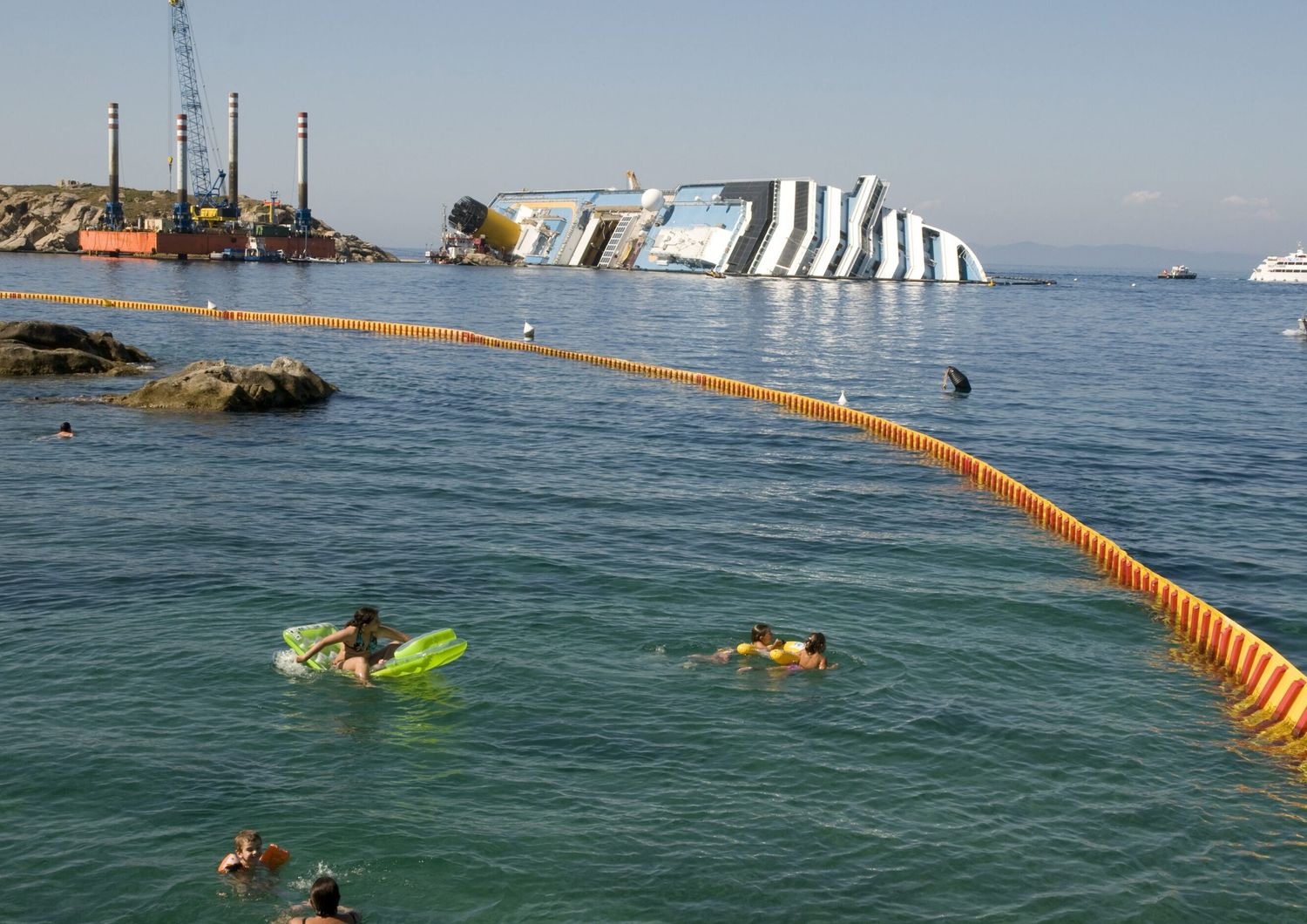 Schettino chiede la semilibertà, potrebbe lavorare in Vaticano