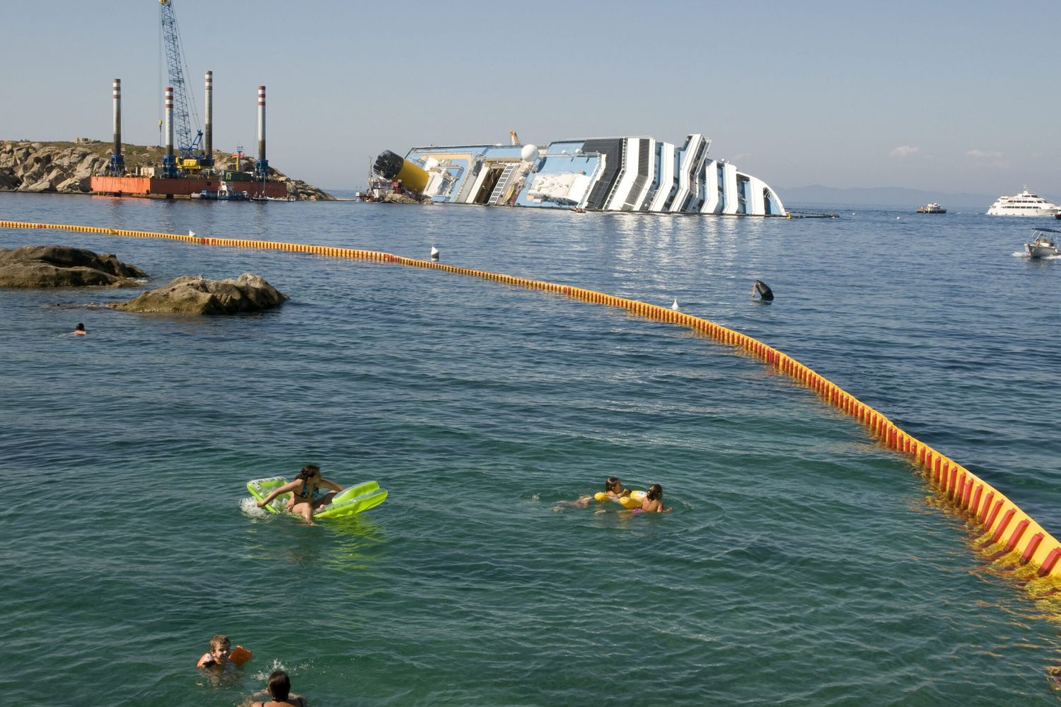 Schettino chiede la semilibertà, potrebbe lavorare in Vaticano