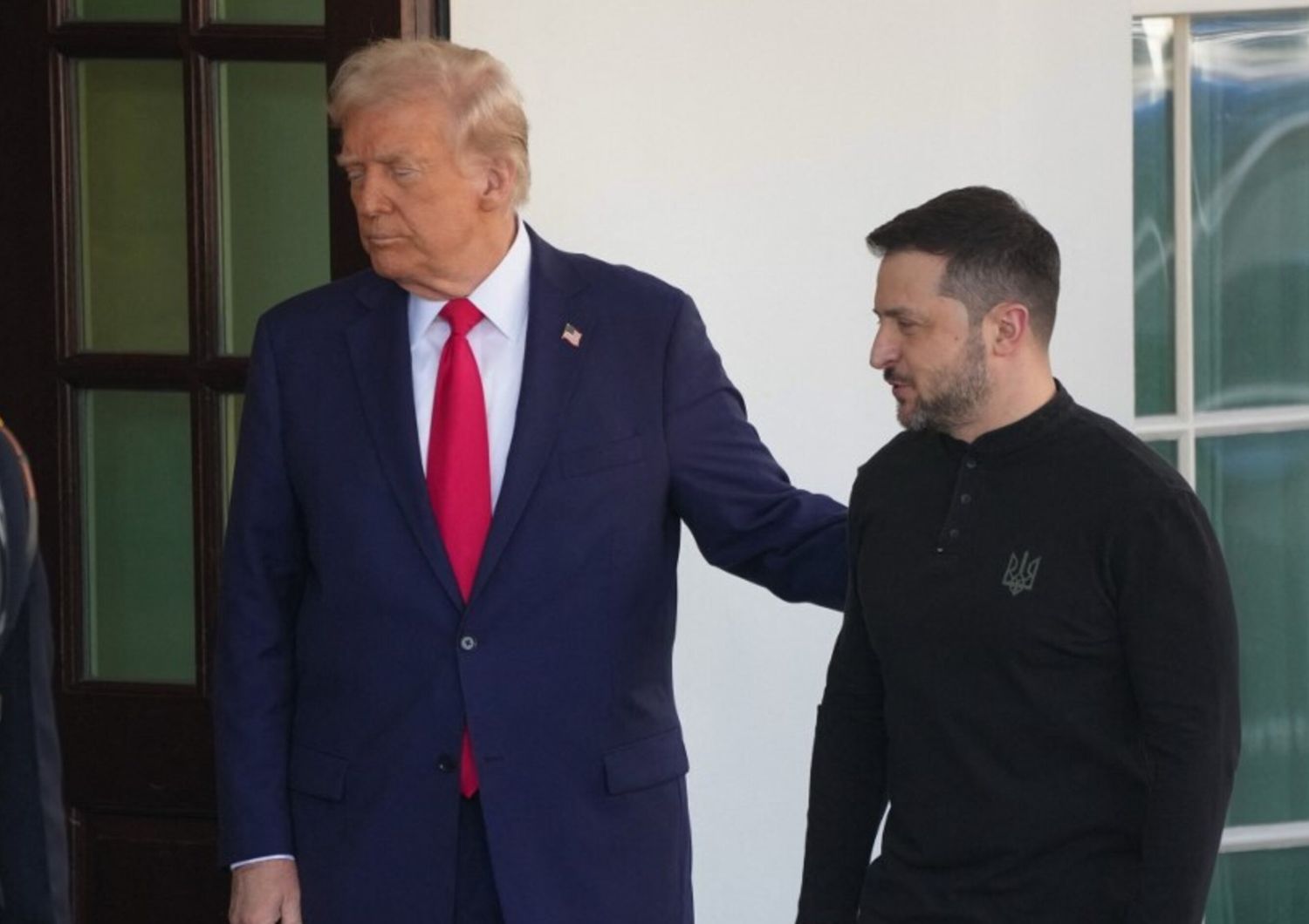 Zelensky: "Pronti a lavorare con Trump per la pace. Sì alla tregua se la Russia farà lo stesso"