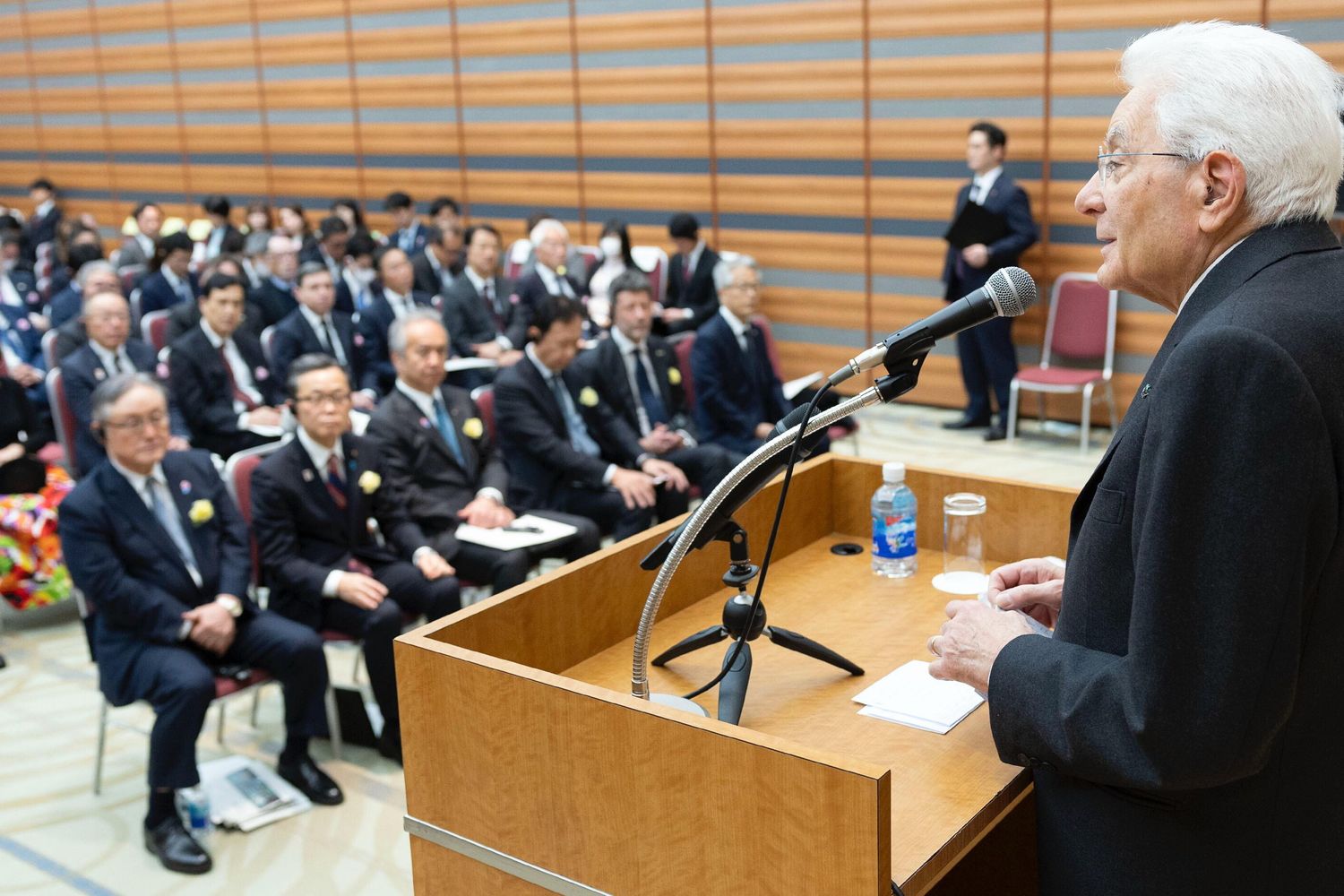 Mattarella, "Italia e Giappone costruirono insieme pace e democrazia"