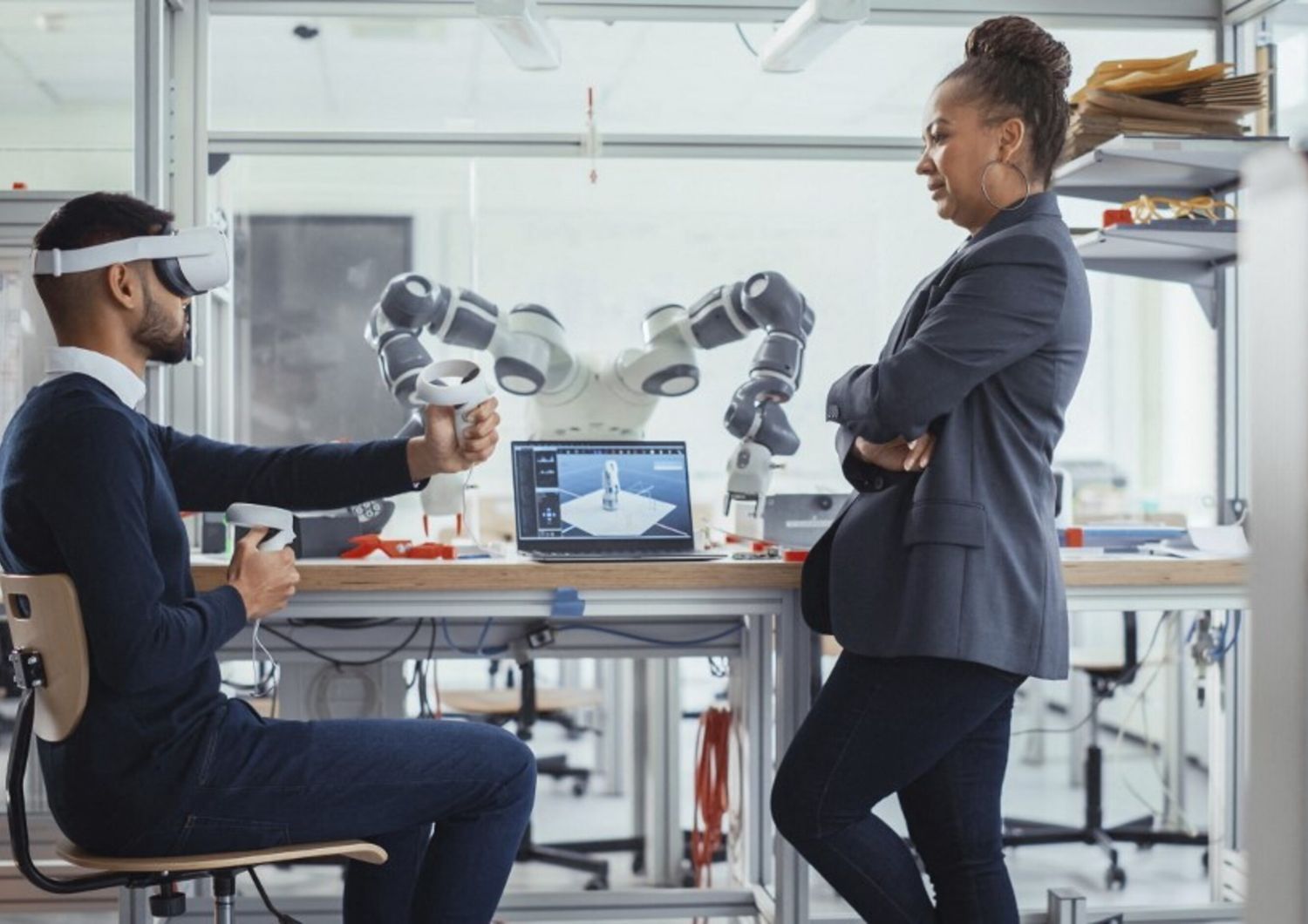 salute creato un braccio robotico che si muove col pensiero