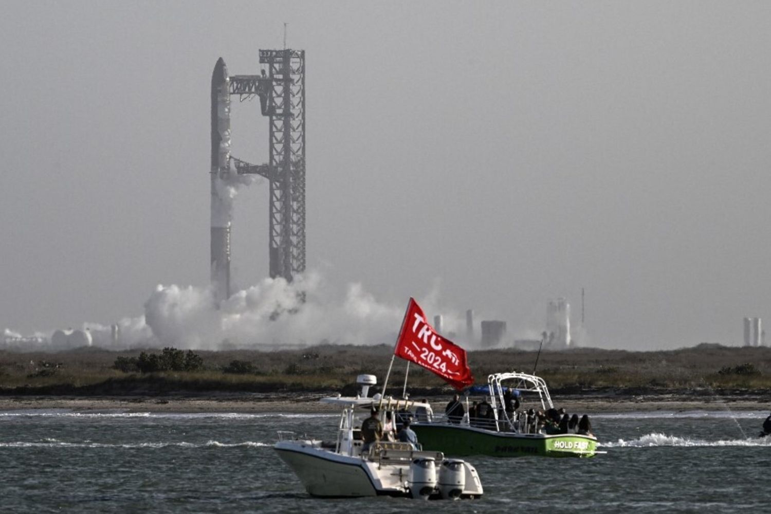 Starship esplode in volo