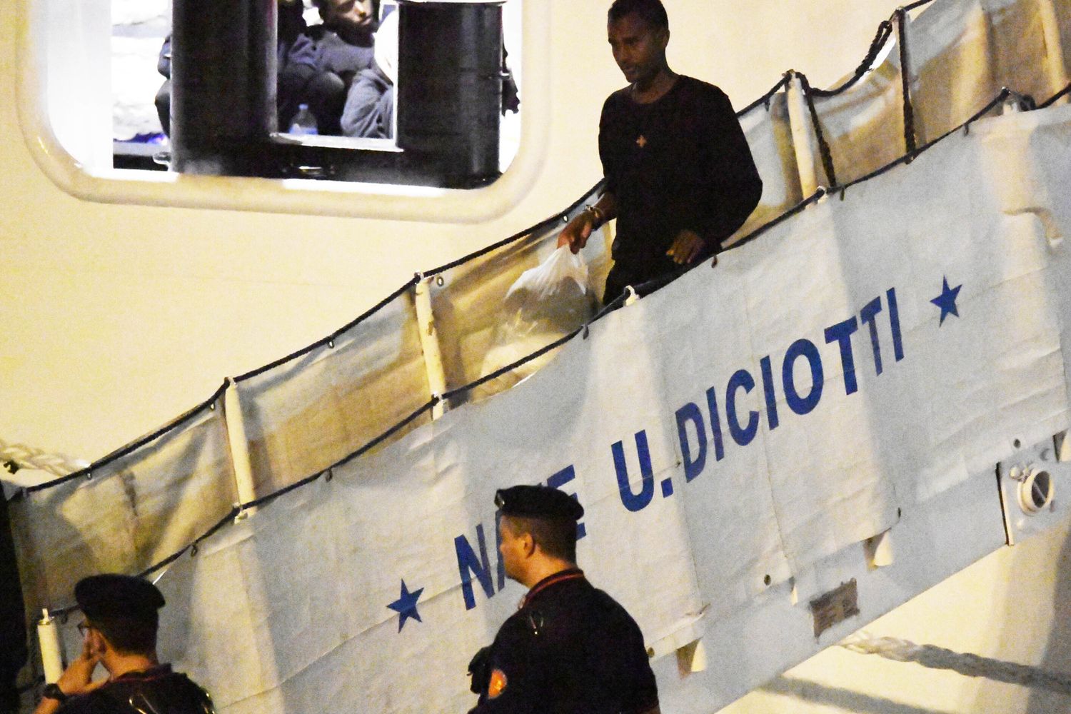 Nave Diciotti: Cassazione, il governo dovrà risarcise i migranti