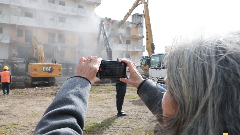 Vela Gialla a Scampia, al via i lavori di demolizione