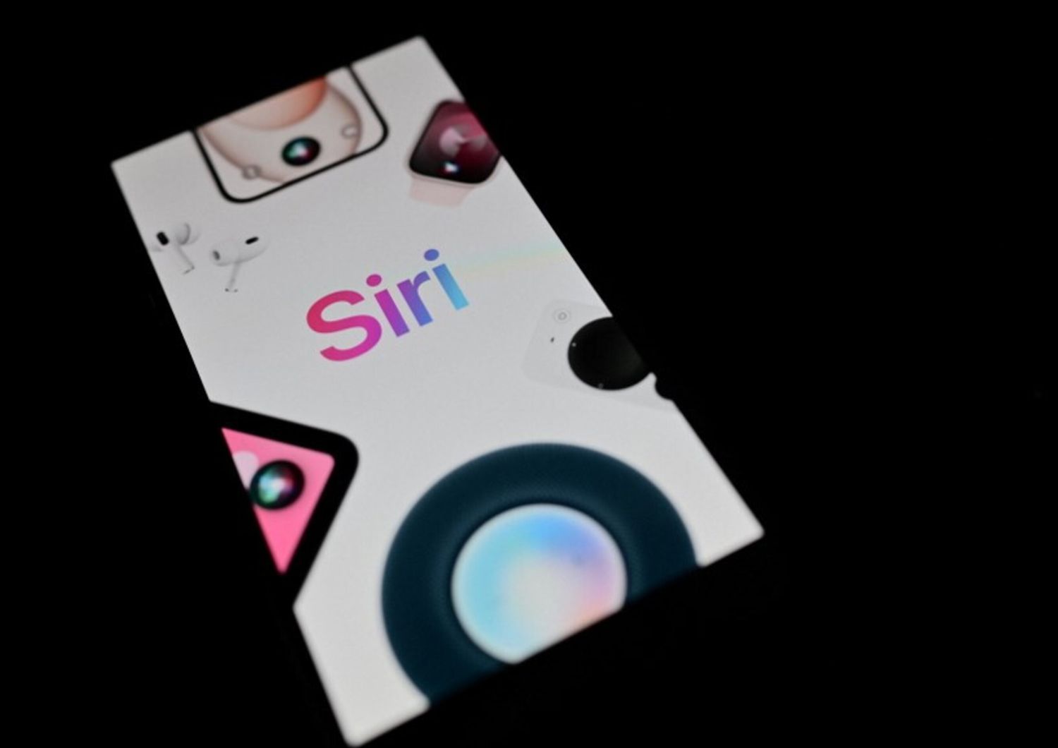 Siri, Apple