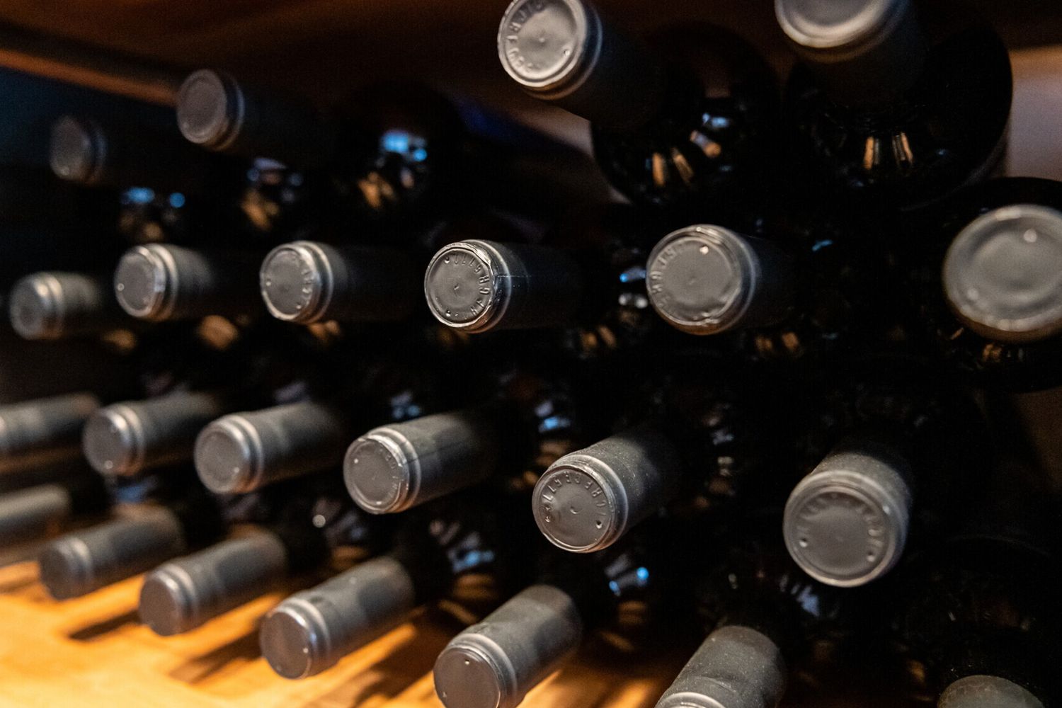 Rischio cancro con il vino rosso o con il vino bianco? Ecco cosa rispondono gli esperti