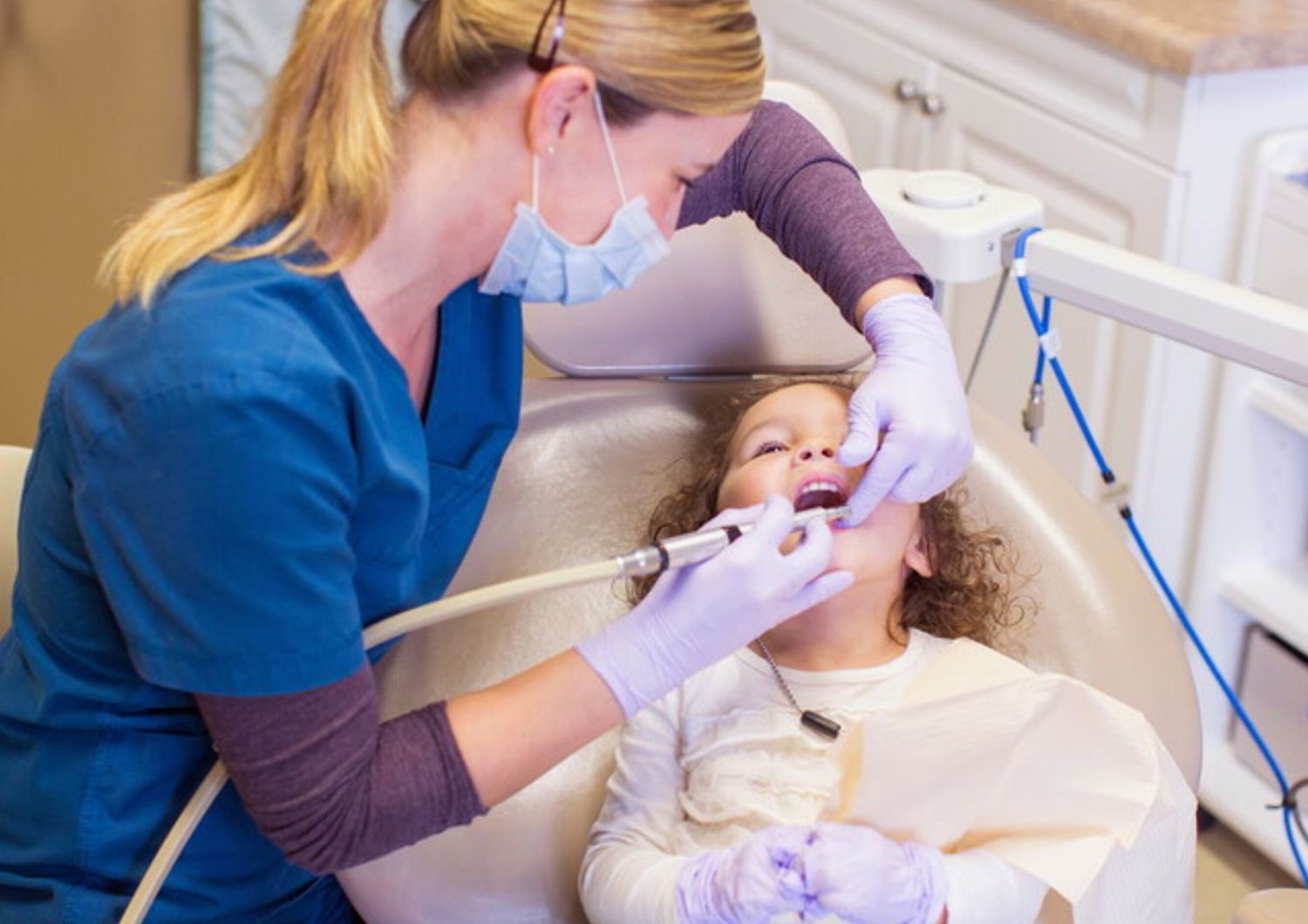 dentisti bambini (afp)