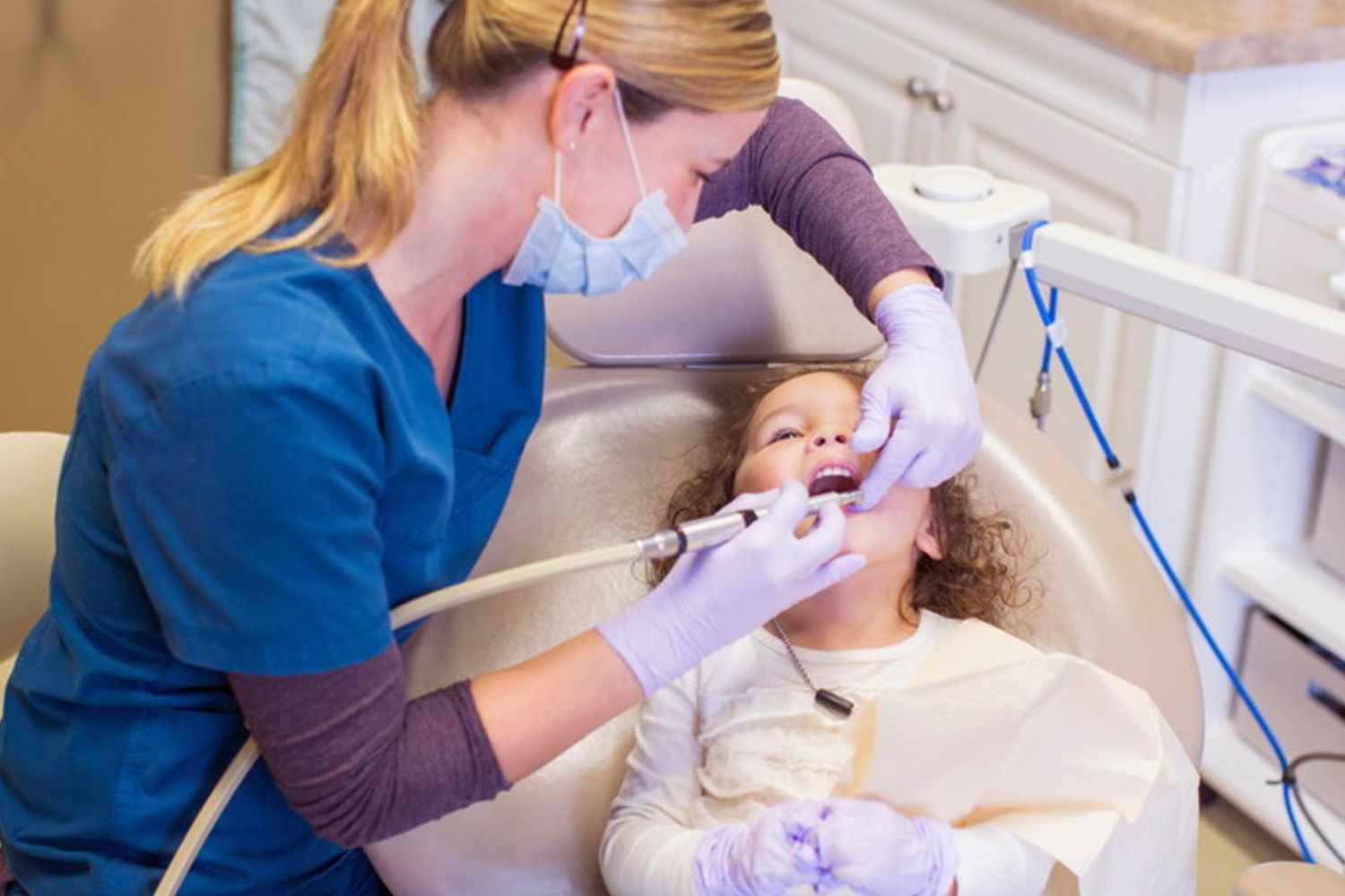 dentisti bambini (afp)