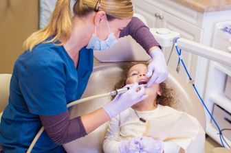 dentisti bambini (afp)