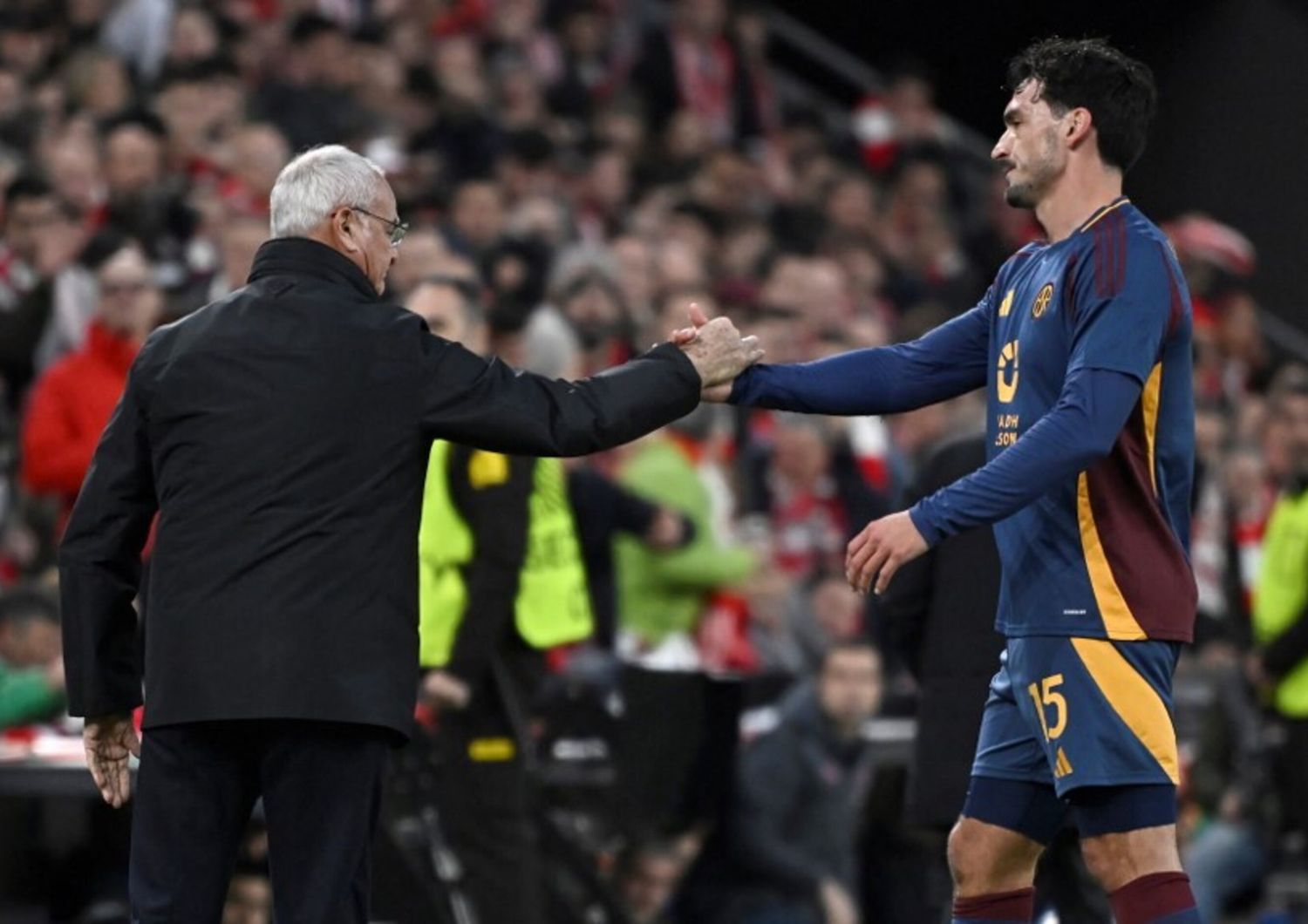 Hummels si fa espellere dopo 10 minuti, la Roma crolla a Bilbao