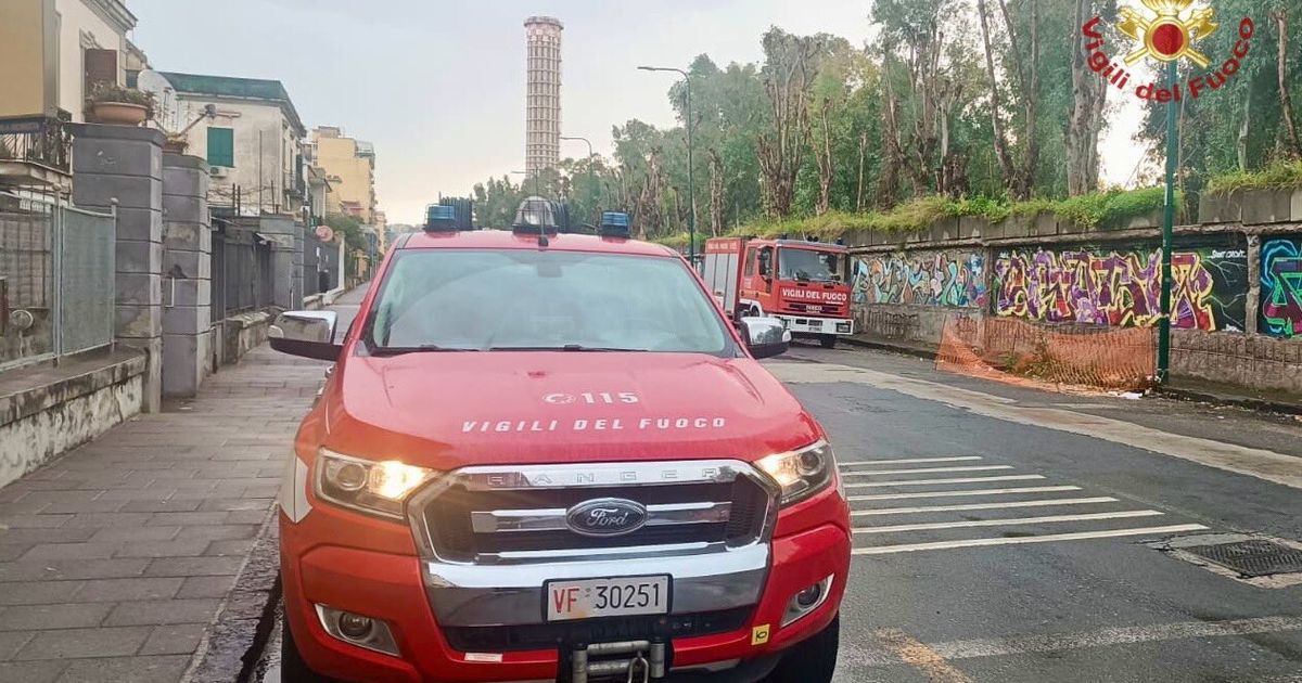 Notte in strada per gli abitanti di Bagnoli per paura di un nuovo terremoto