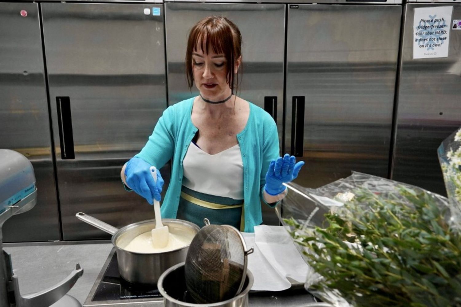 Influenza aviaria e crisi delle uova: il menu alternativo di una pasticcera