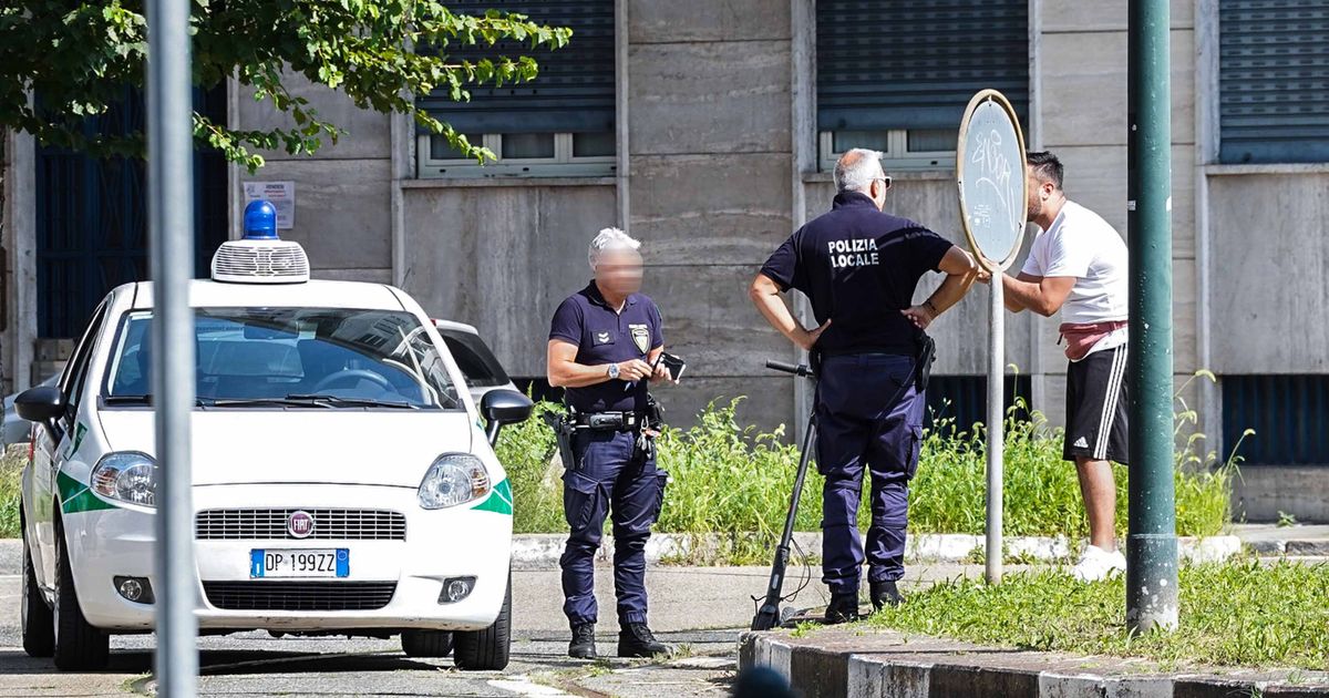 In fuga con un monopattino, non si ferma ad alt e cade. Muore in ospedale