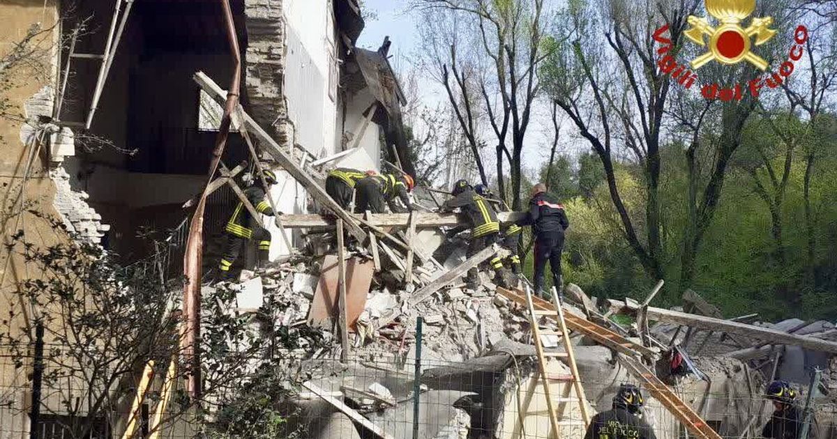 Esplosione nel quartiere Monteverde a Roma: crolla una palazzina. Estratto vivo un uomo, ustioni sul 70% del corpo