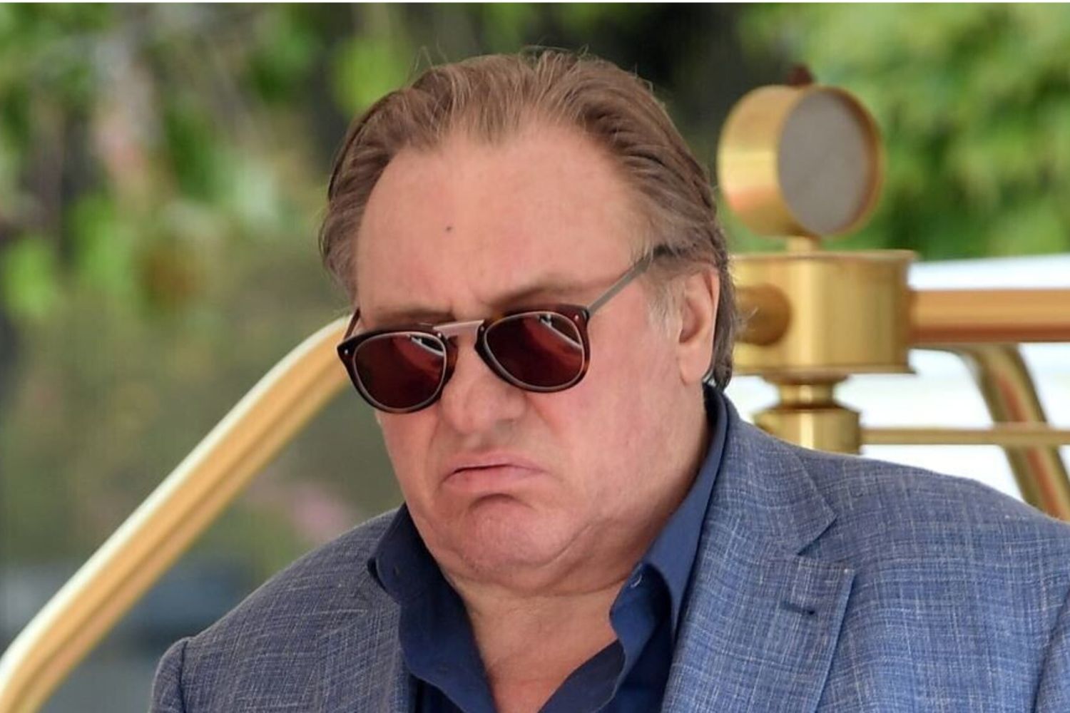 Violenza sessuale, processo a Depardieu