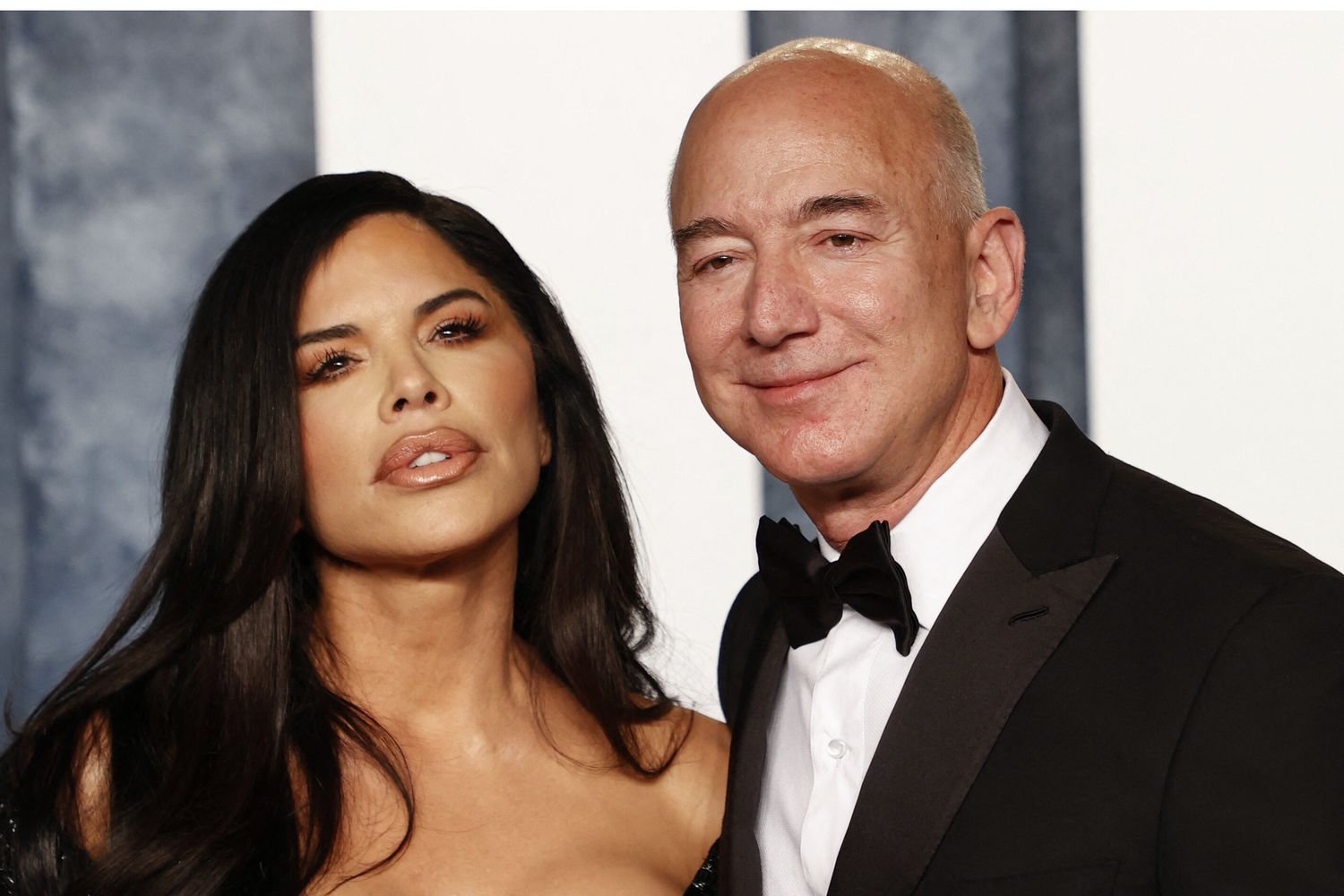 Jeff Bezos assieme alla sua fidanzata Lauren Sanchez