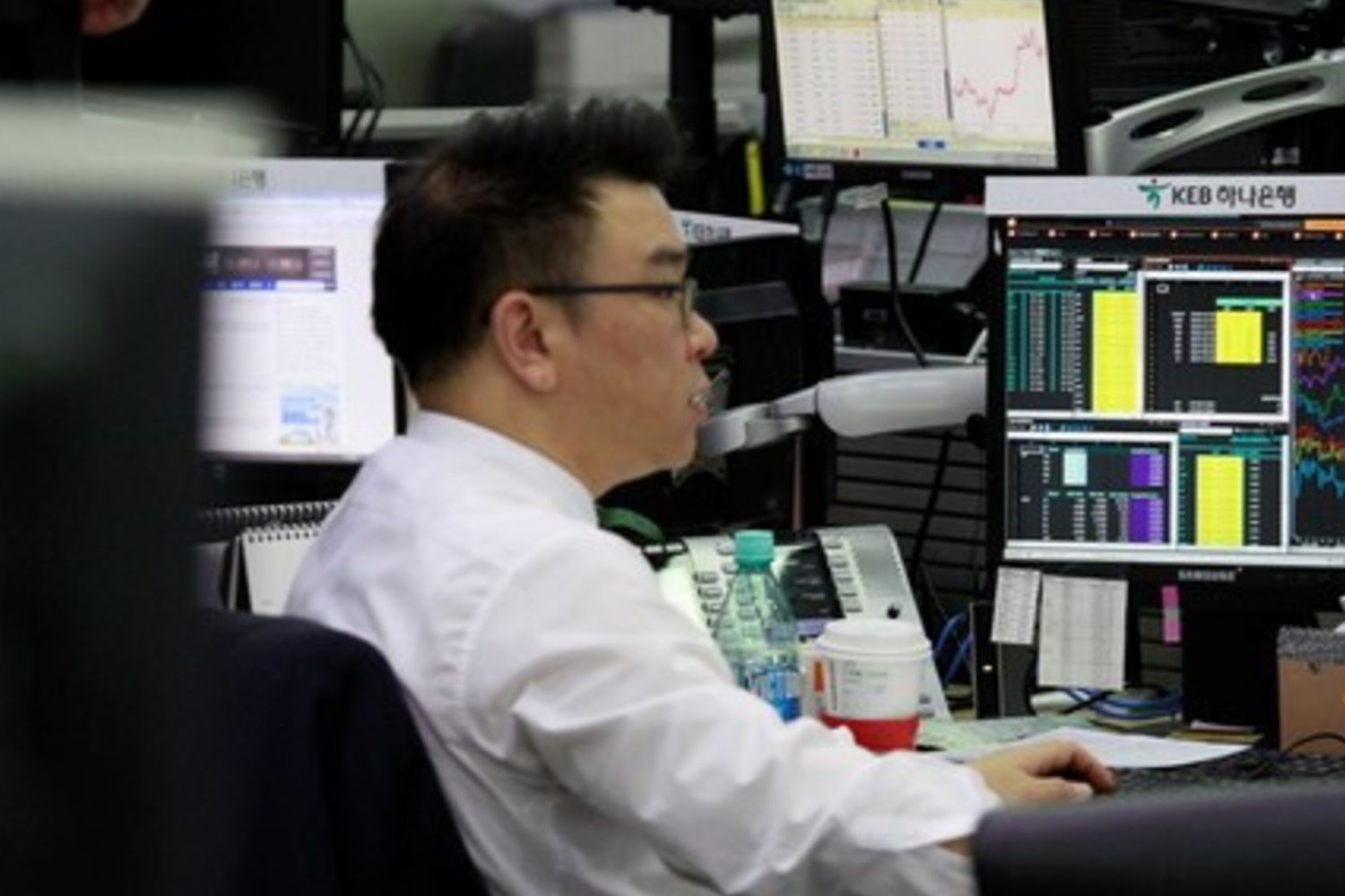 &nbsp;borse asiatiche shanghai (afp)