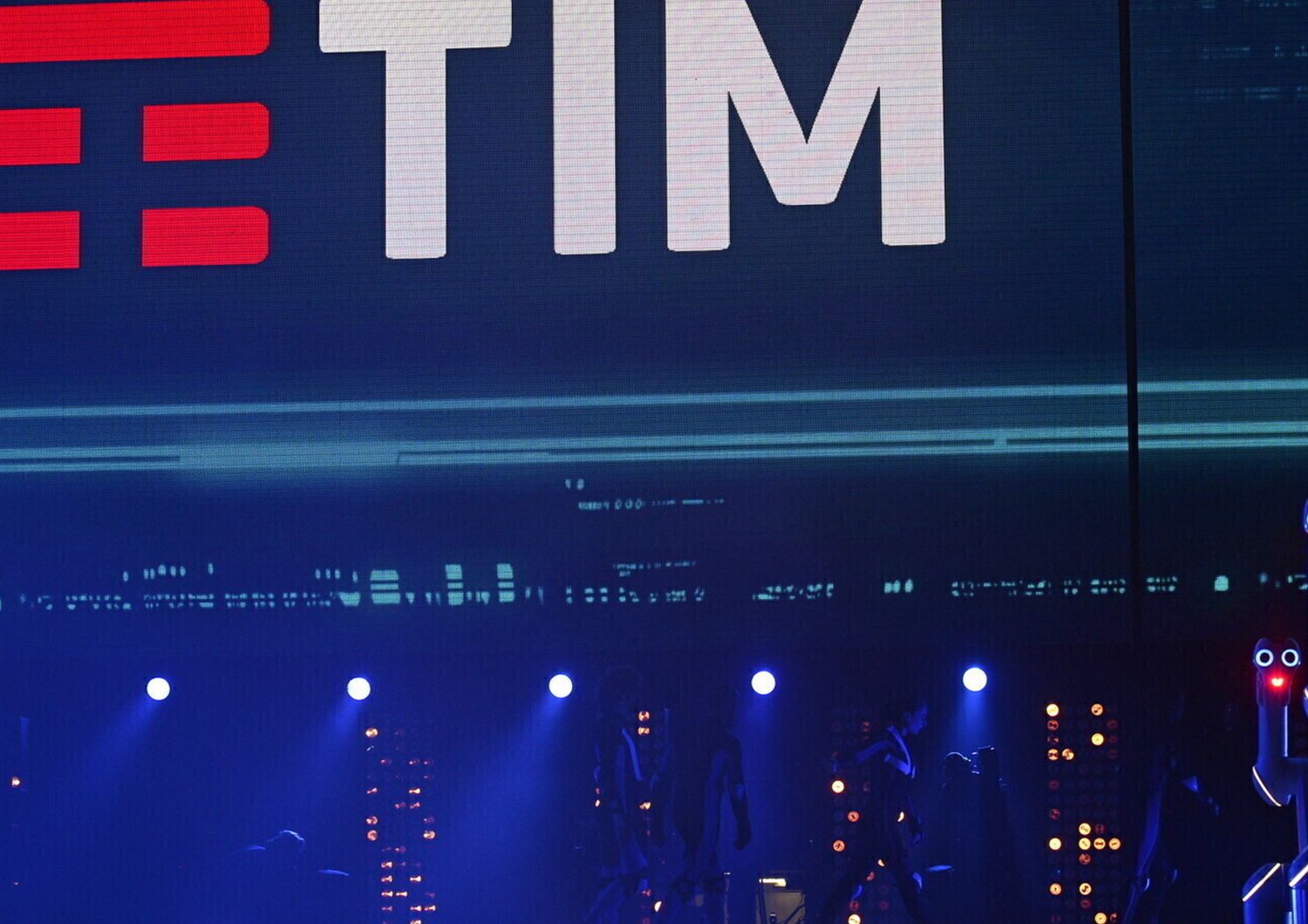 Poste entra in Tim