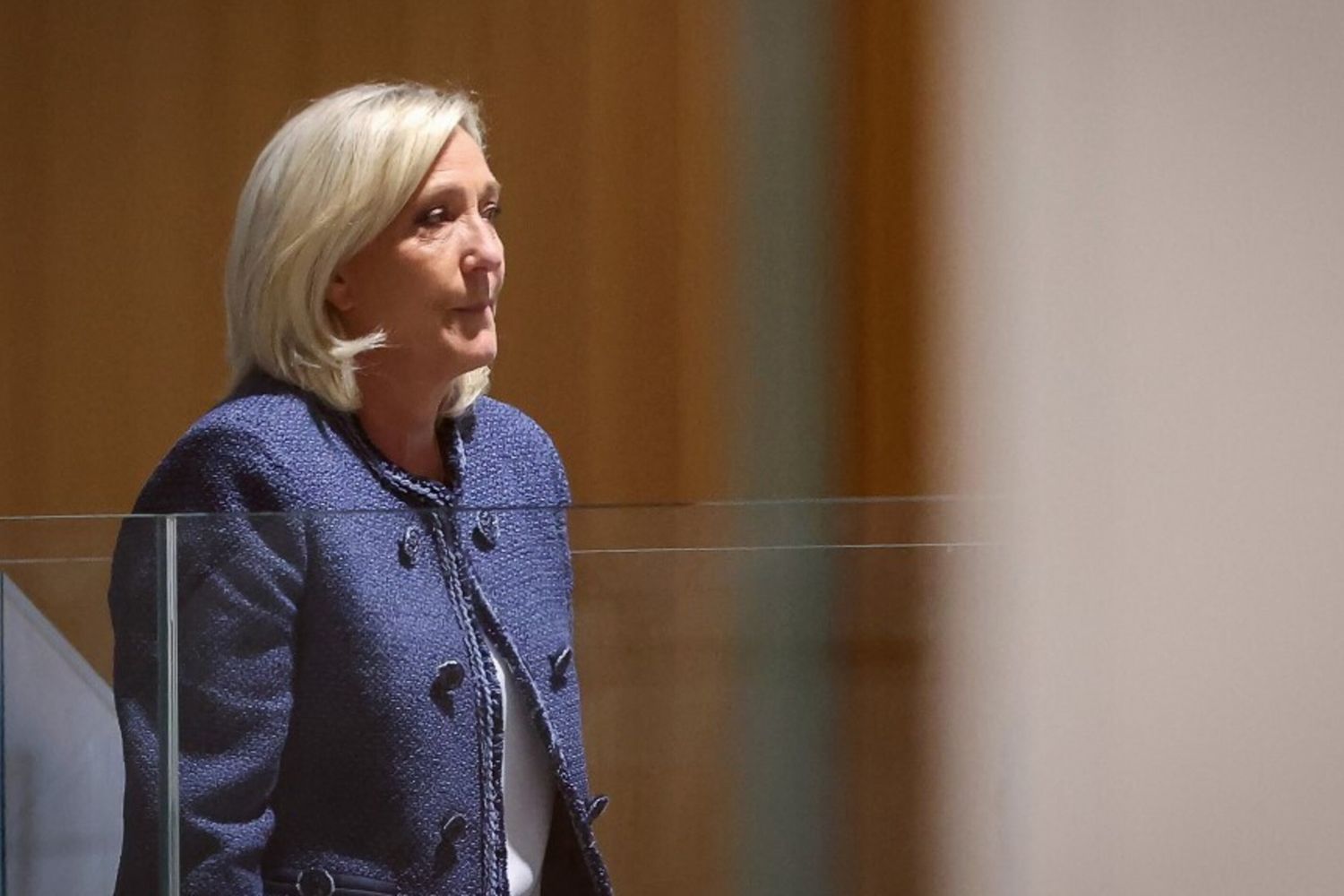 Marine Le Pen in tribunale a Parigi