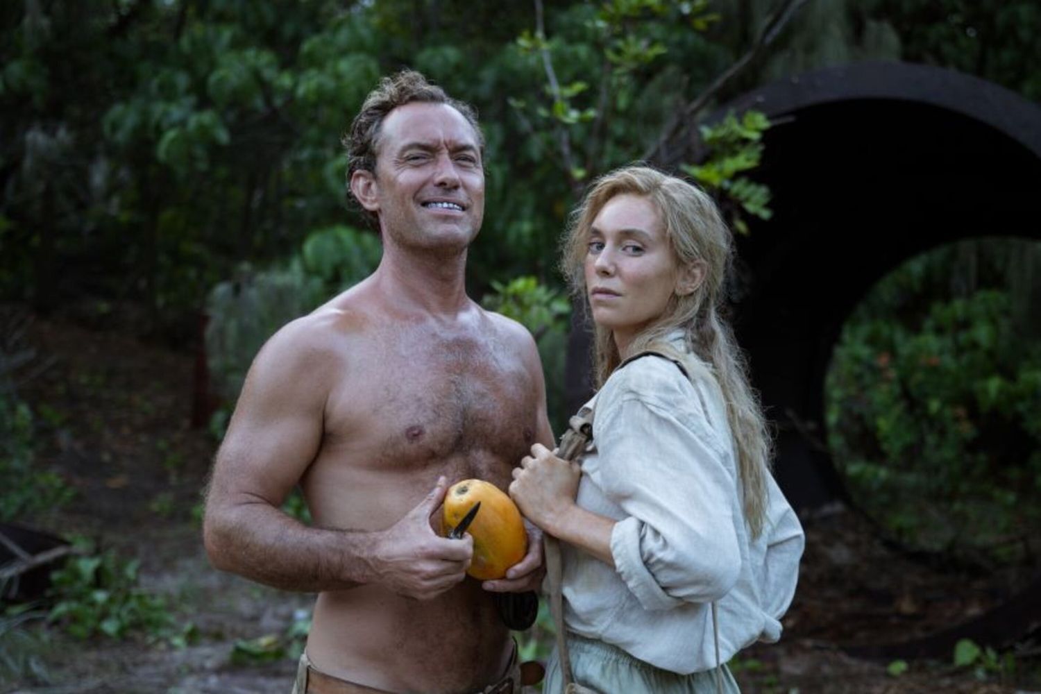 Jude Law e Vanessa Kirby