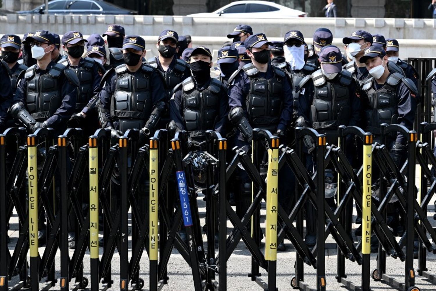 Destituito il presidente sudcoreano