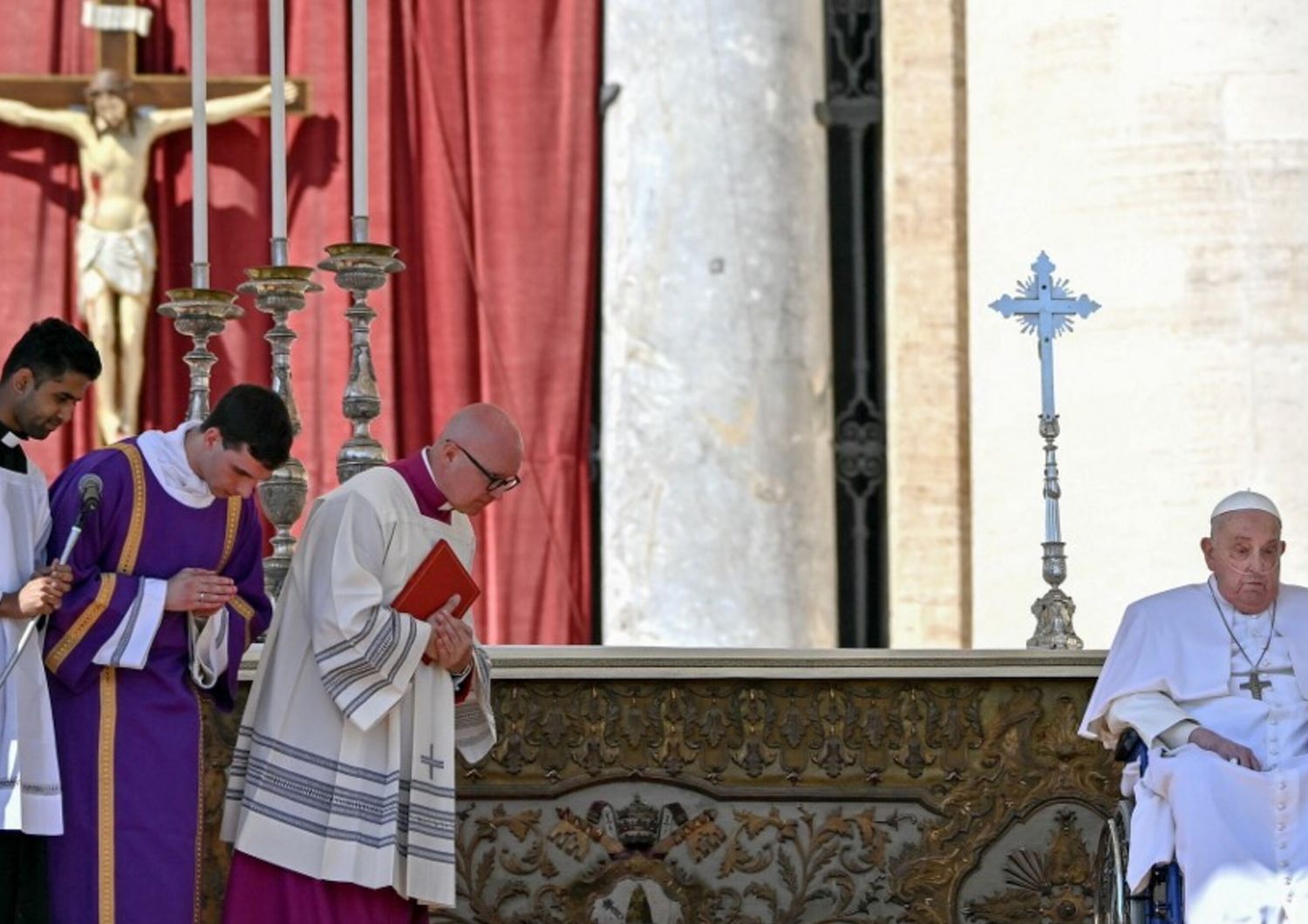 papa francesco a piazza san pietro