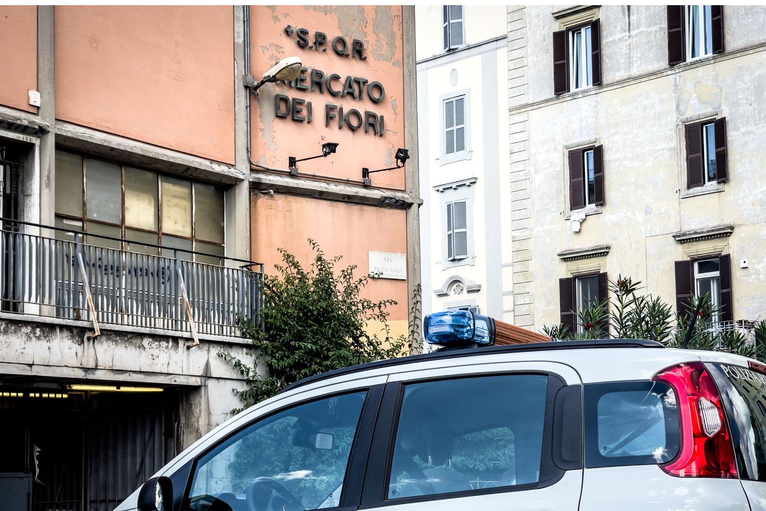 La triste fine dell'ex Mercato dei Fiori al Trionfale: degrado e futuro incerto