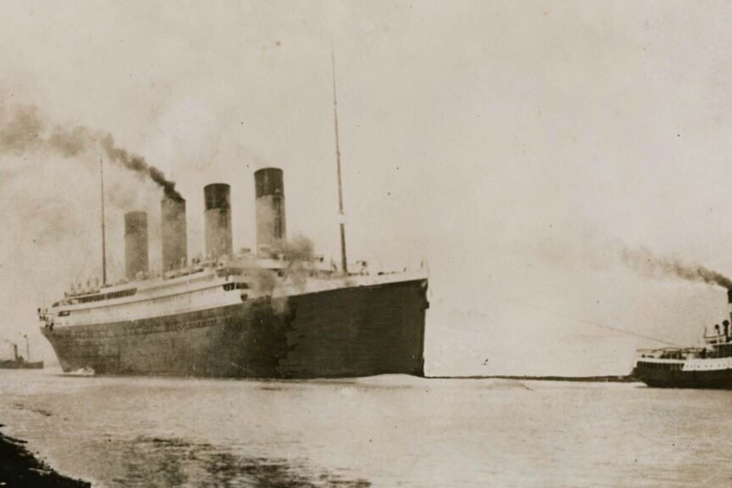 Il Titanic salpa da Belfast, Irlanda del Nord, per le prove in mare