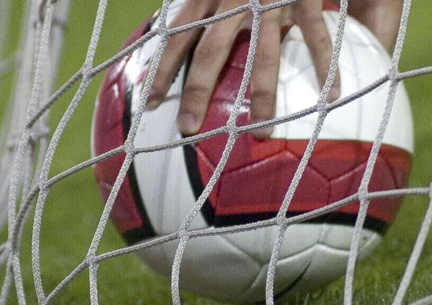 Pallone, rete, calcio