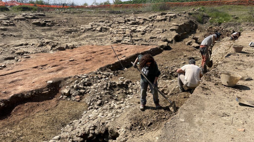 Nuove scoperte nell'antico teatro romano di Claterna