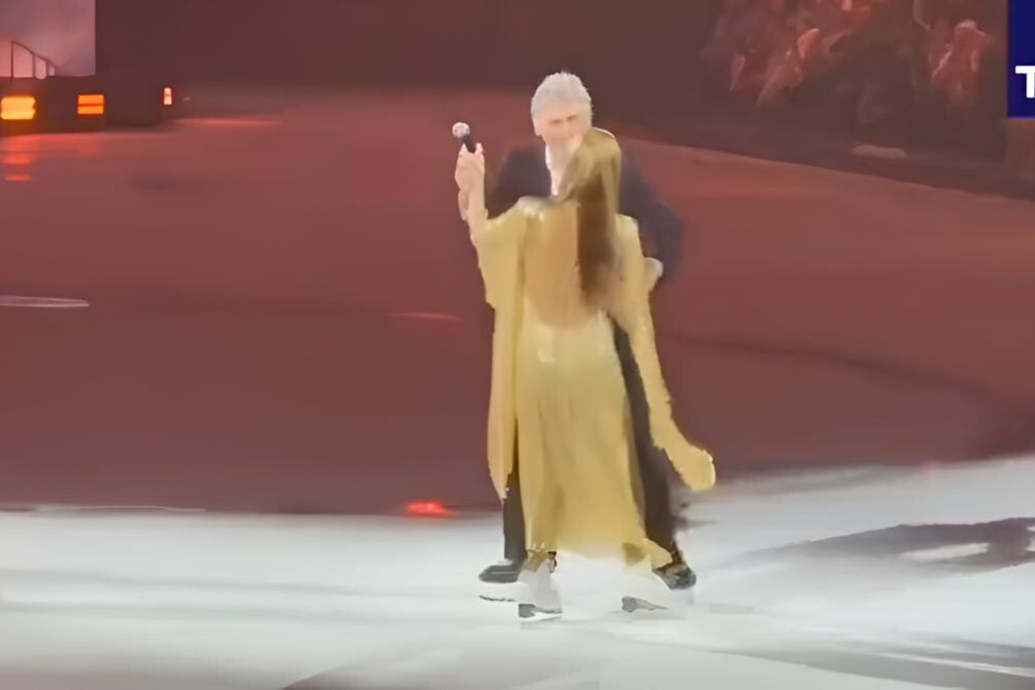 Pattinatore sul ghiaccio per festeggiare la moglie, il lato romantico del portavoce di Putin