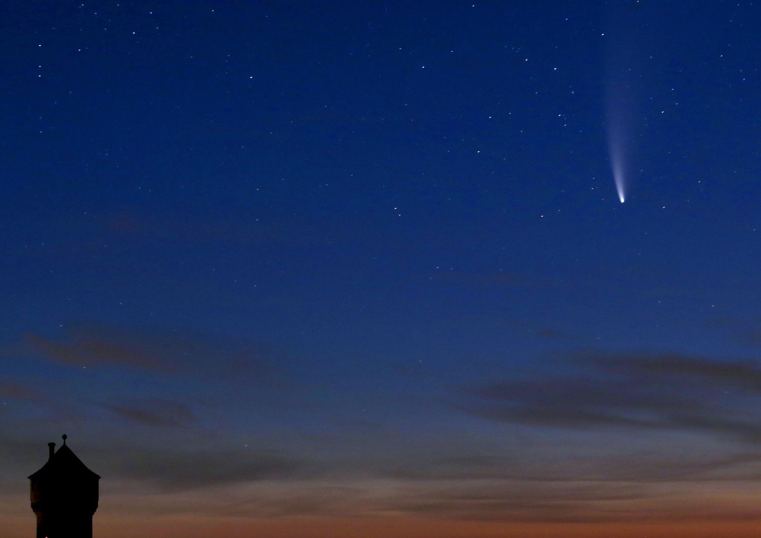 Dal primo maggio visibile ad occhio nudo la cometa Swan