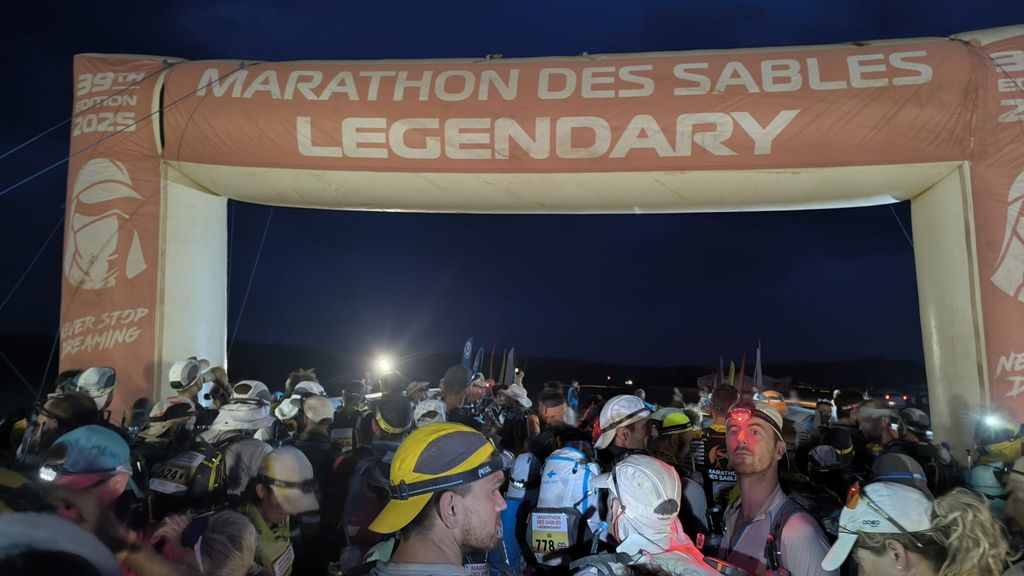 Più di 1000 atleti alla Marathon des Sables: vince il marocchino Rachid El Morabity, quarta una francese
