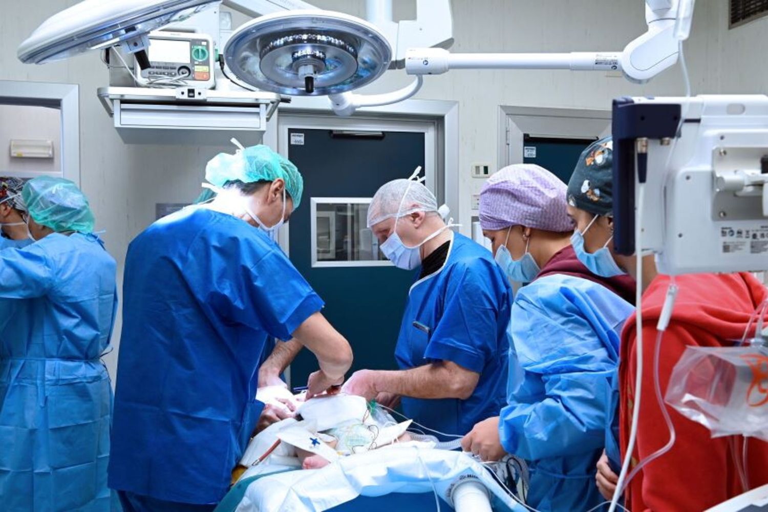 Al Gaslini rimosso un raro neuroblastoma a una bimba di 5 mesi