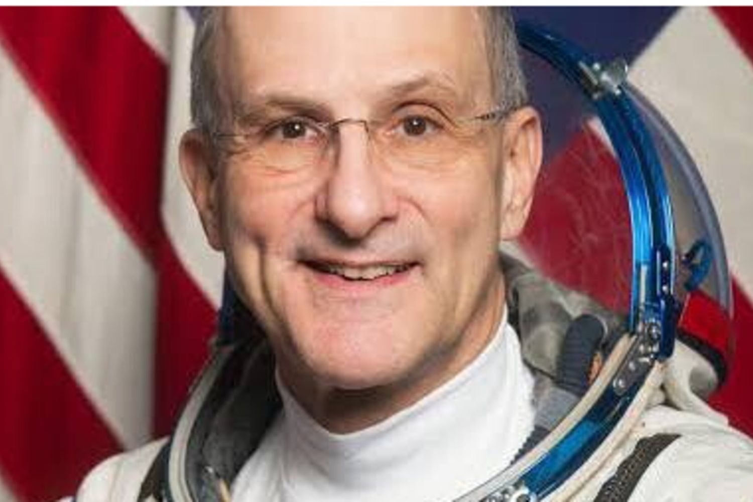 Soyuz MS-26 rientra dallo spazio, atterraggio in Kazakistan