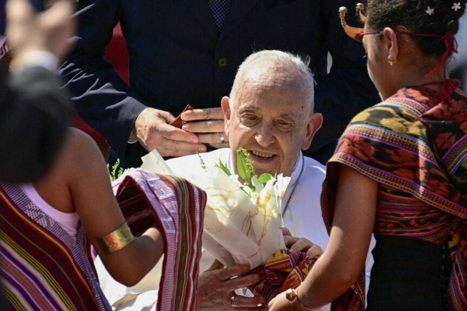 Papa atterrato a Dili