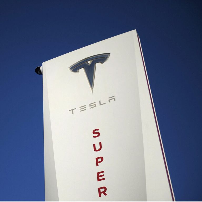 Tesla&nbsp;