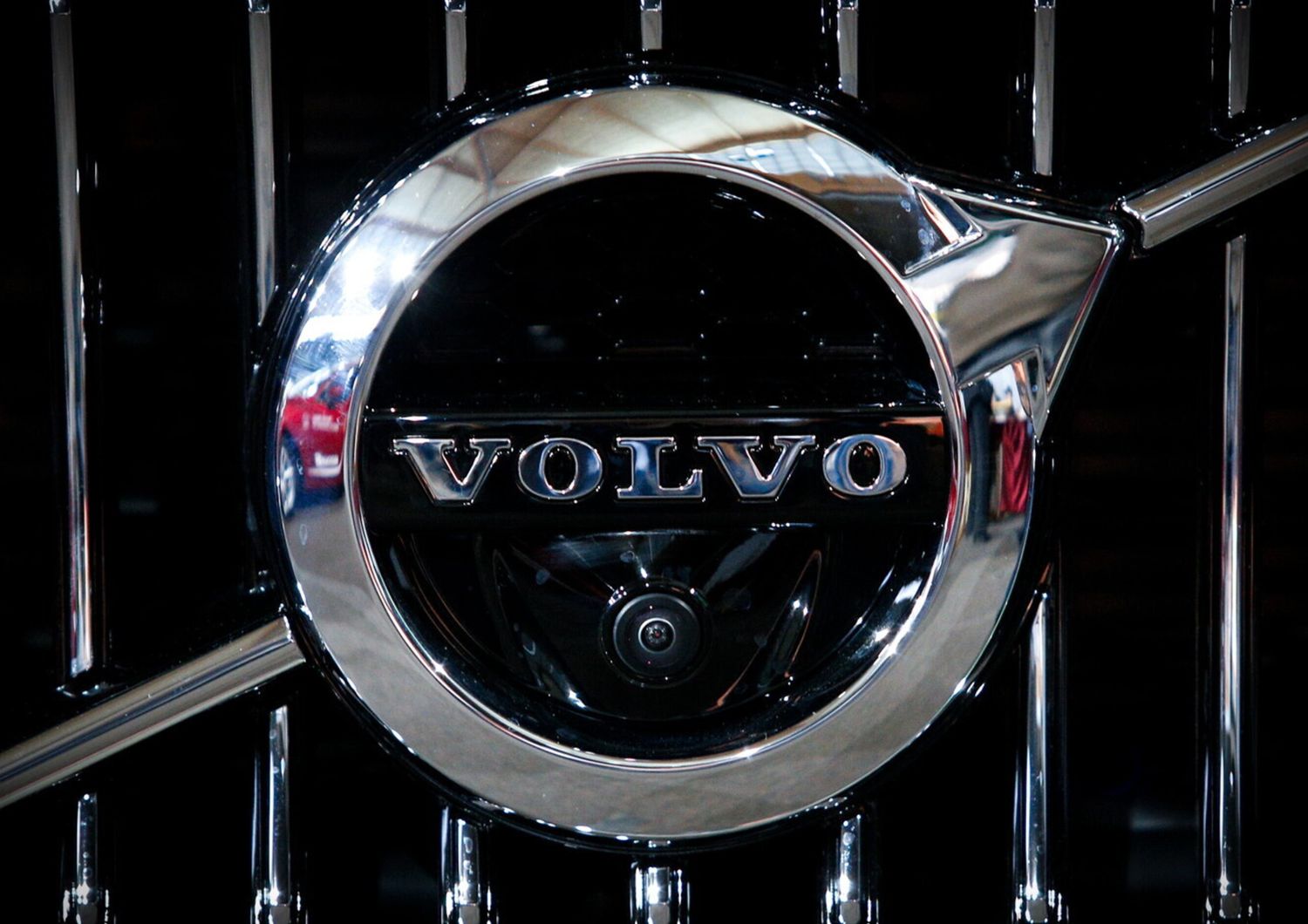 Volvo, utile in calo e vendite giù per i dazi di Trump
