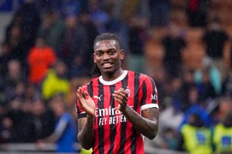 milan-vince-2-0-venezia-gol-pulisic-gimenez