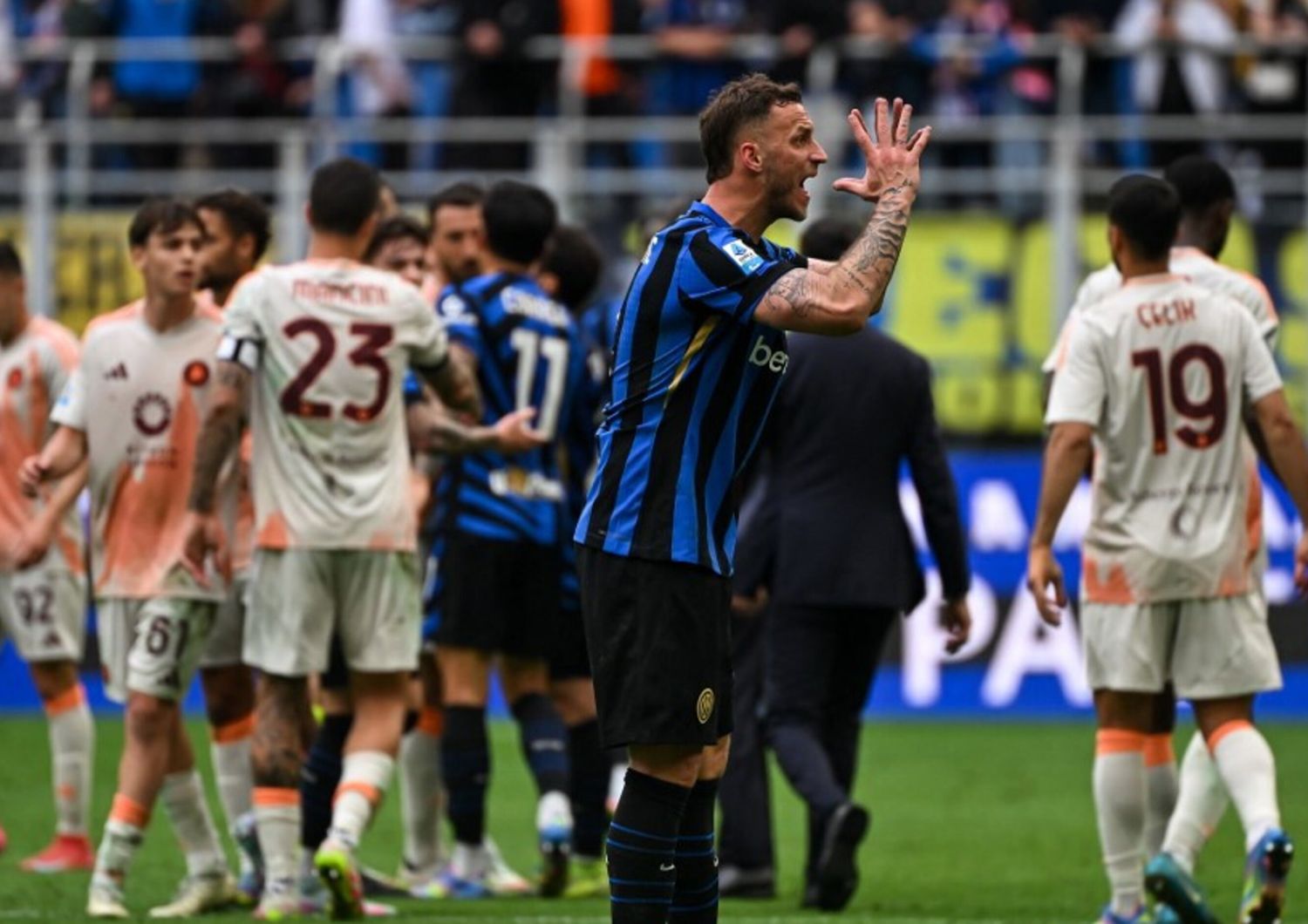 terza-sconfitta-consecutiva-inter-roma-vince-san-siro