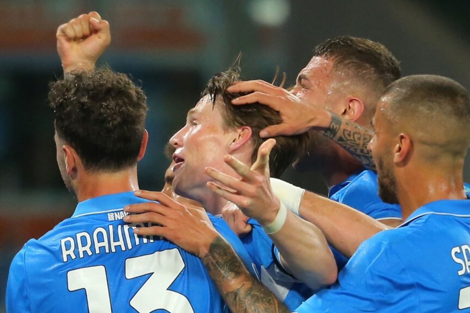 McTominay firma la vetta solitaria. Napoli-Torino 2-0