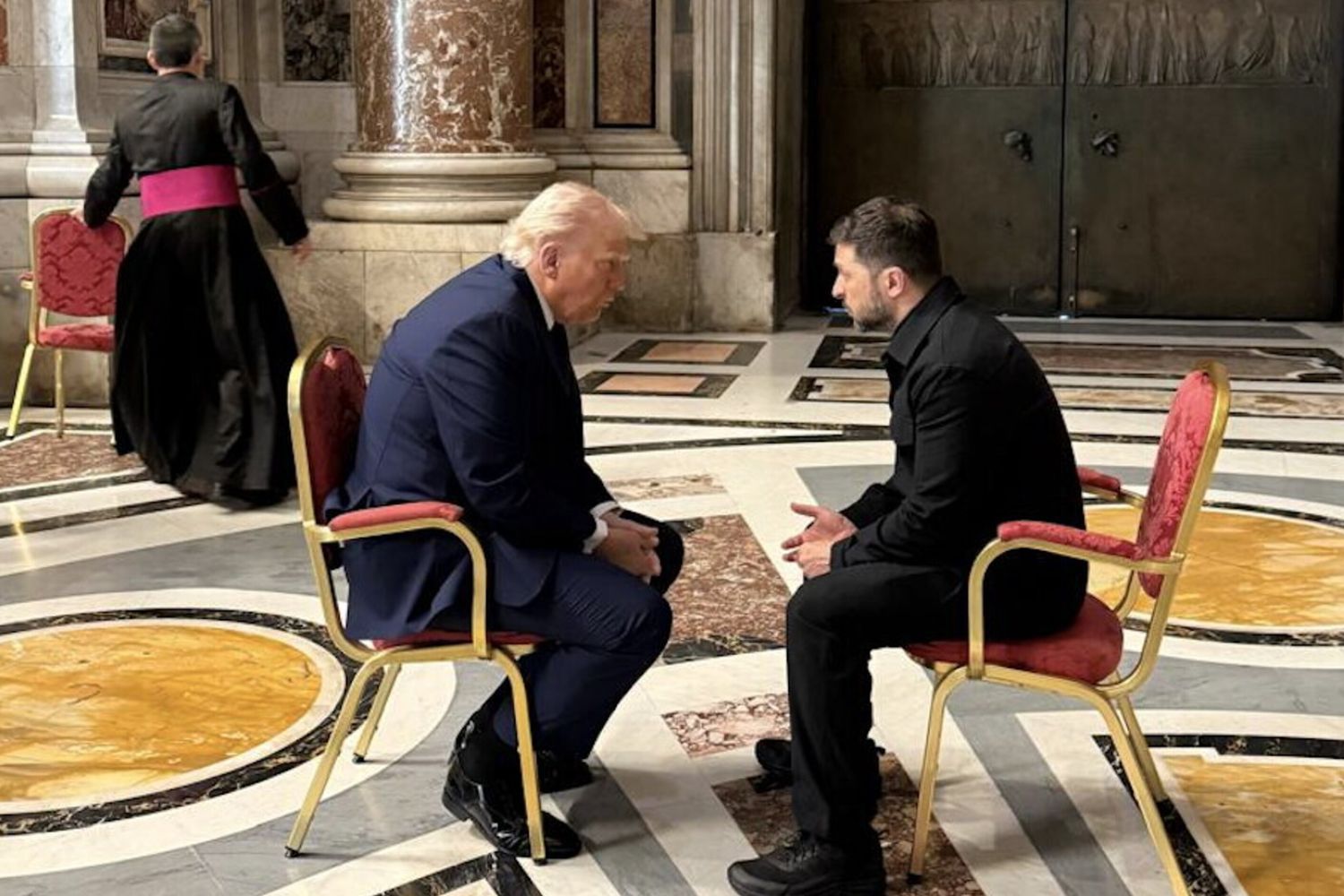 Colloquio Trump - Zelensky in Vaticano