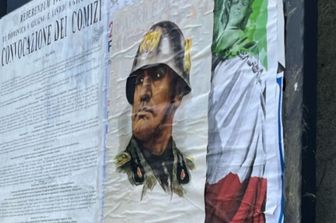 I manifesti con Mussolini a Mentana e Monterotondo